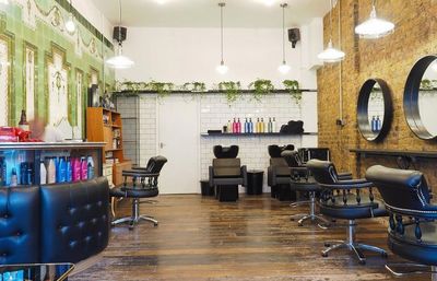 开文峰美容美发加盟店 机遇与挑战并存，上海技术支持如何赋能？